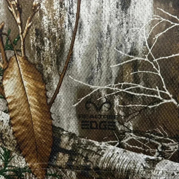 Magellan Size Medium RealTree Edge Camouflage Camo Shirt Outdoors Hunting Green - Picture 3 of 6